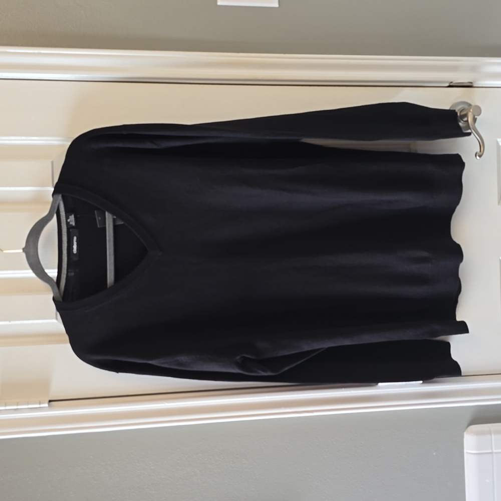 Claiborne Men's V Neck Sweater